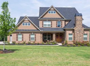 205 Ellington Creek Ln, Greer, SC 29651