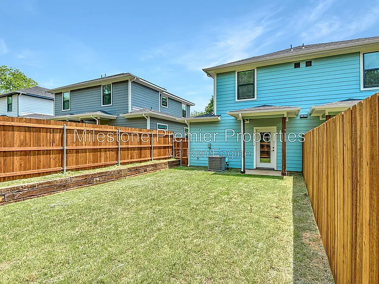 1323 S 5th Ave — Photo 26