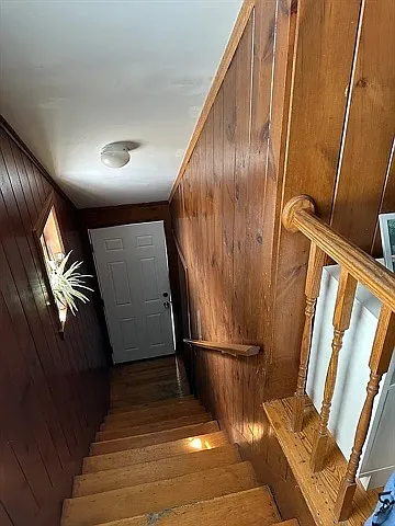 10 Vesey Rd — Photo 2