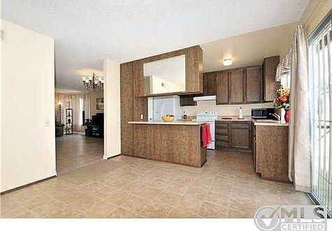 4th image of 3426 Alonquin Way