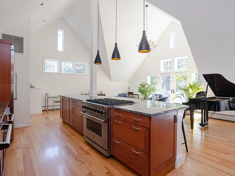 72 Ledge Rd — Photo 11