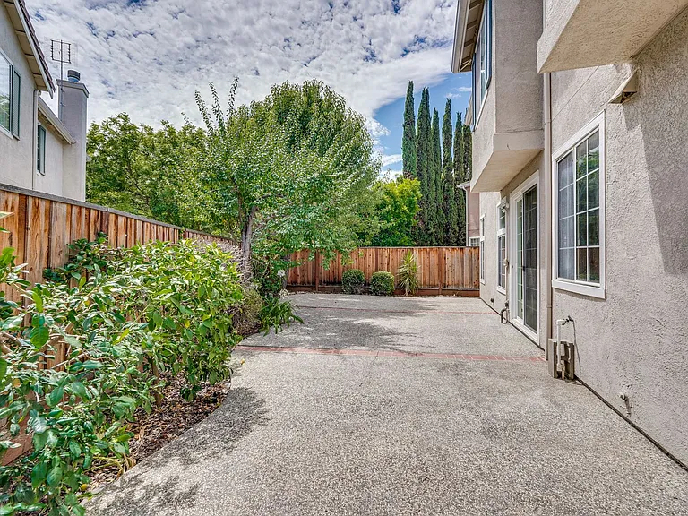 1907 Fumia Pl — Photo 54