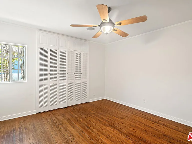 2347 Glendon Ave — Photo 10