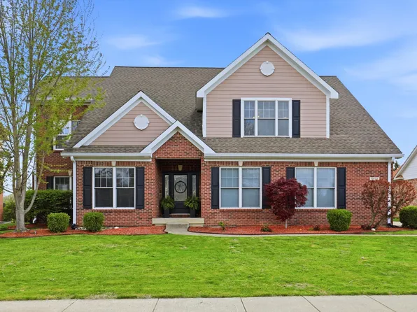 9878 Soaring Eagle Ln, McCordsville, IN 46055