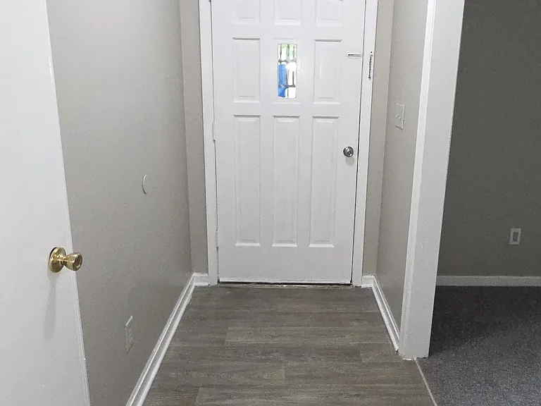 3224 Wesley Chapel Rd — Photo 2
