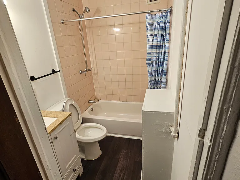 720 Drexel Ave — Photo 2