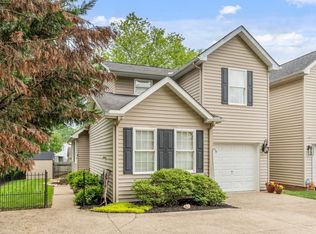 8 Blakeney Rose Ln, Huntington, WV 25705
