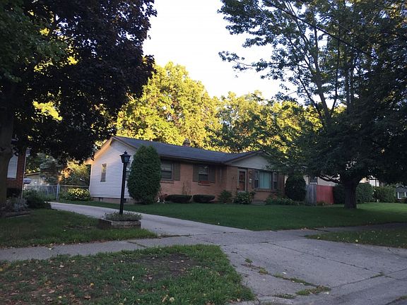 3rd image of 3942 Hazelwood Ave SW