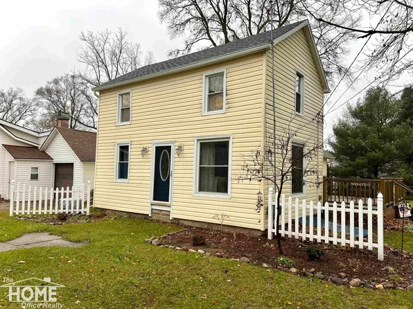 204 W Pine St, Elsie, MI 48831
