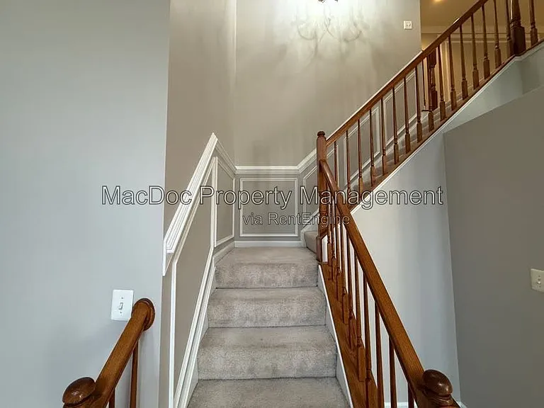 1404 Graham Dr — Photo 41