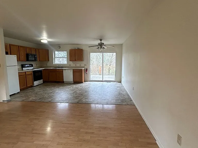 103 Grandview Rd — Photo 6