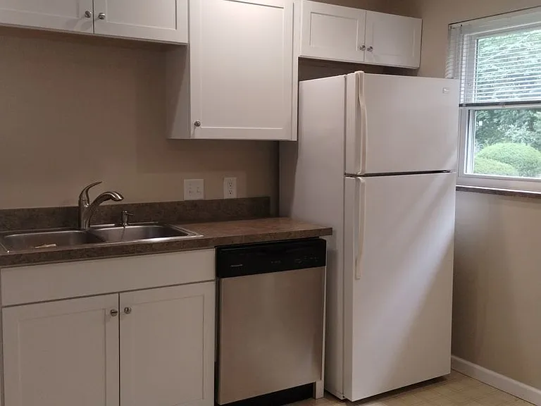 1822 W Schantz Ave #1822 — Photo 7