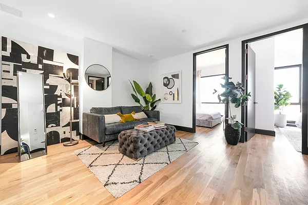 Rented by MNS | media 3