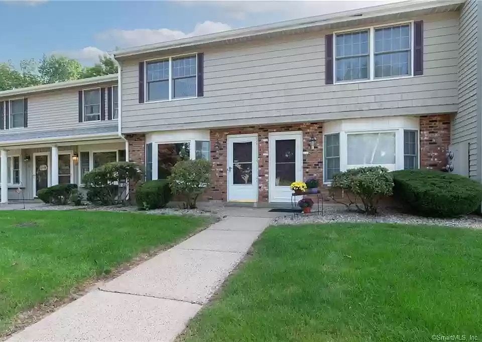 1st image of 30 Concord Dr #30