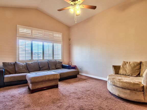 3rd image of 8021 Martingale Dr
