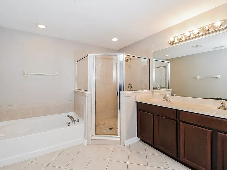 3645C Creswick Cir — Photo 12