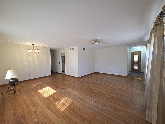 5th image of 2104 Delcy Dr