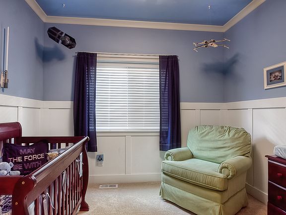 5th image of 2537 20th Ave NE