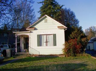 314 NE B St, Grants Pass, OR