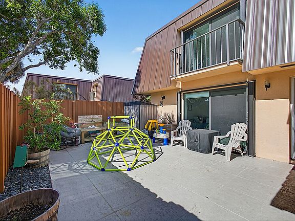 5th image of 5680 SE Windsong Ln #345