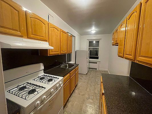 3rd image of 64-45 Booth St #610