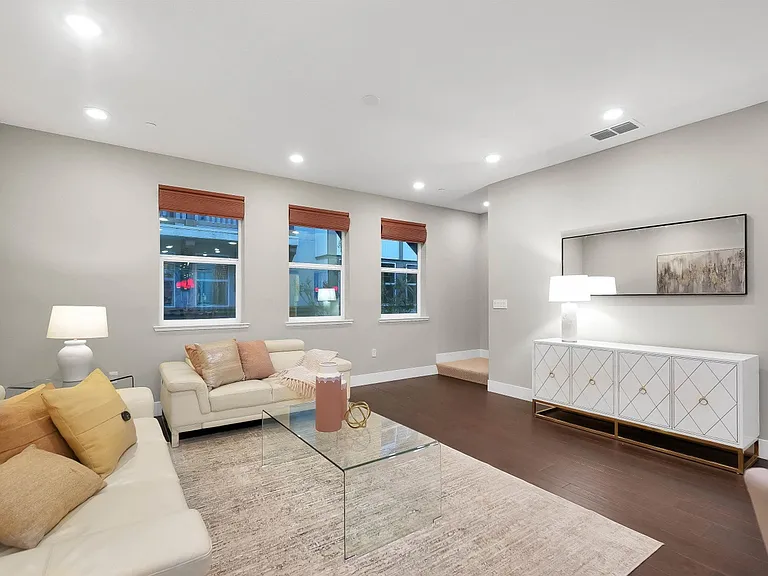 3132 Aran Way — Photo 8