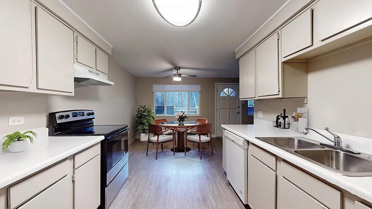 Bike Trail Apartments — Photo 1