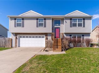112 Tailfeather Dr NW, Bondurant, IA 50035
