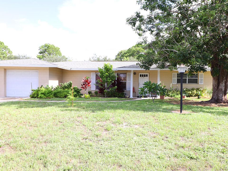 1st image of 2404 Royal Palm Dr