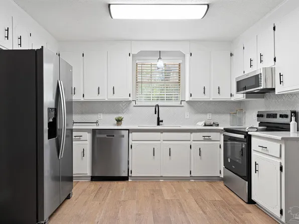 5116 Nekole Dr, Milton, FL 32570