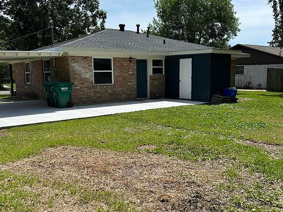 3rd image of 1004 Wilson Dr