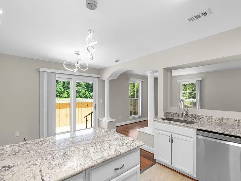 19306 Sandy Lake Dr — Photo 11