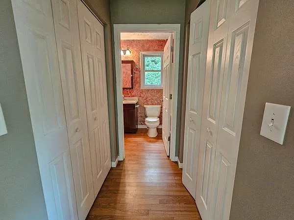 48 Rose Ct — Photo 18