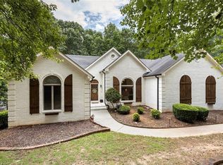 5275 Overbend Trl, Suwanee, GA 30024