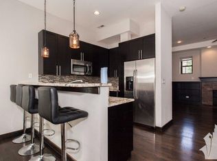 2150 W North Ave APT 1, Chicago, IL 60647