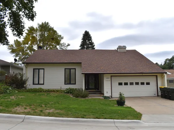 4404 Ravine Park Dr, Sioux City, IA 51106