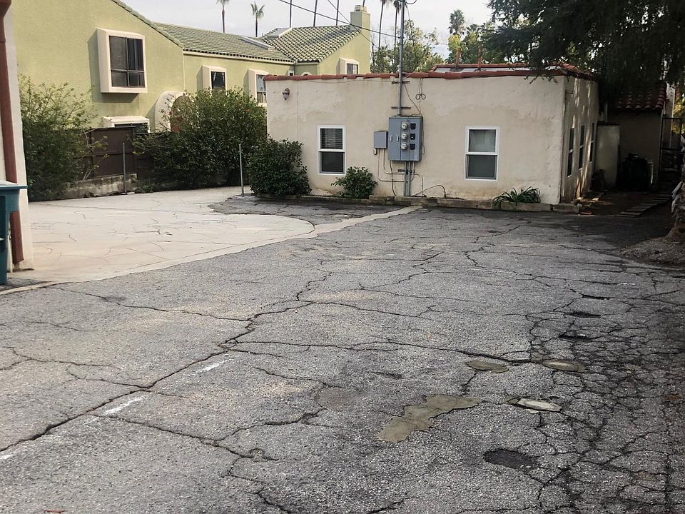 1st image of 505 W Sierra Madre Blvd