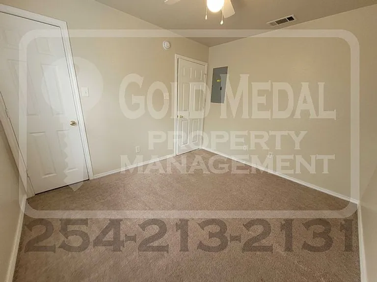 3308 Cantabrian Dr — Photo 12