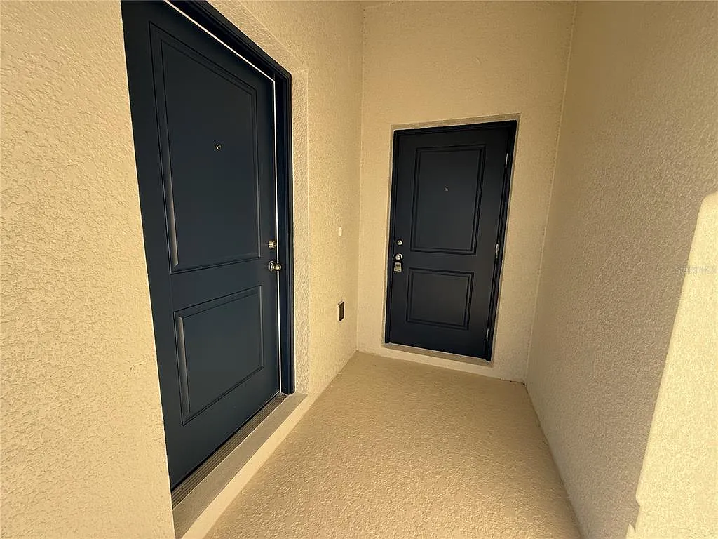 4 bed, 3.0 bath, 2109 sqft, $2,600 — Photo 4