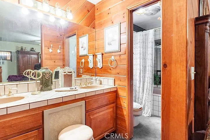 723 Bergschrund Dr — Photo 13