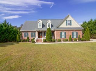 510 Booth Pond Rd, Raeford, NC 28376