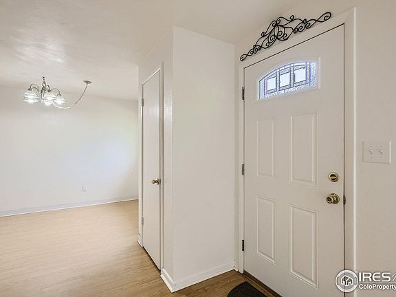 3rd image of 17 S Busch Ln