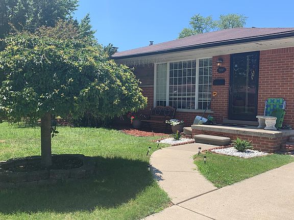 2nd image of 29717 Milton Ave