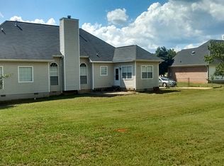 152 Stonefield Cir, Macon, GA 31216