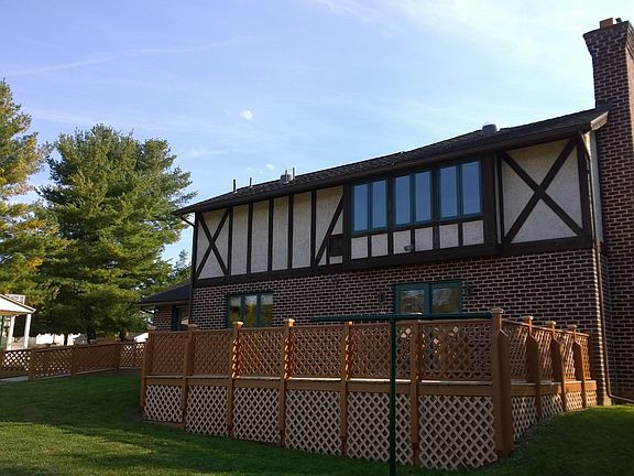 3rd image of 1231 Hereford Dr