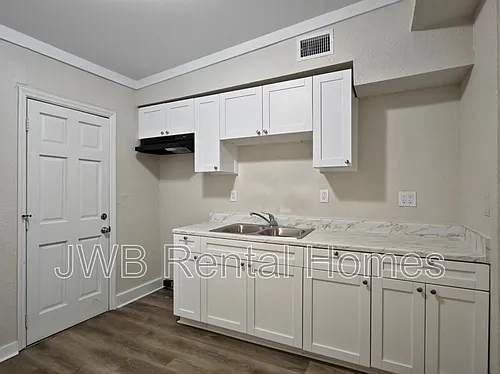 5853 Marigold Rd Photo 1