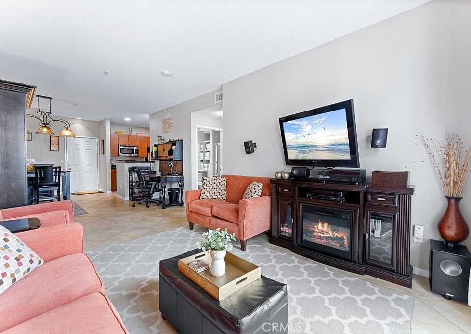 1st image of 1801 E Katella Ave APT 4171