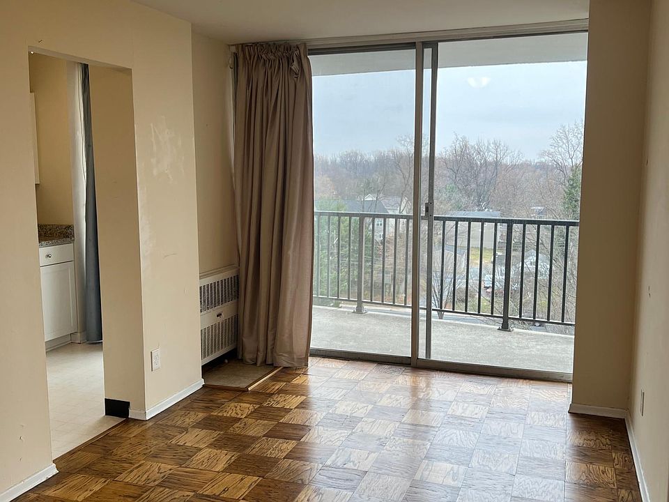 1st image of 3333 University Blvd W Floor 8