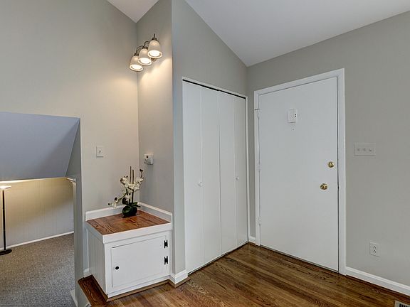 5th image of 4605 Eades St