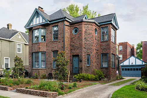 827 Gates Ave #2 Photo 1
